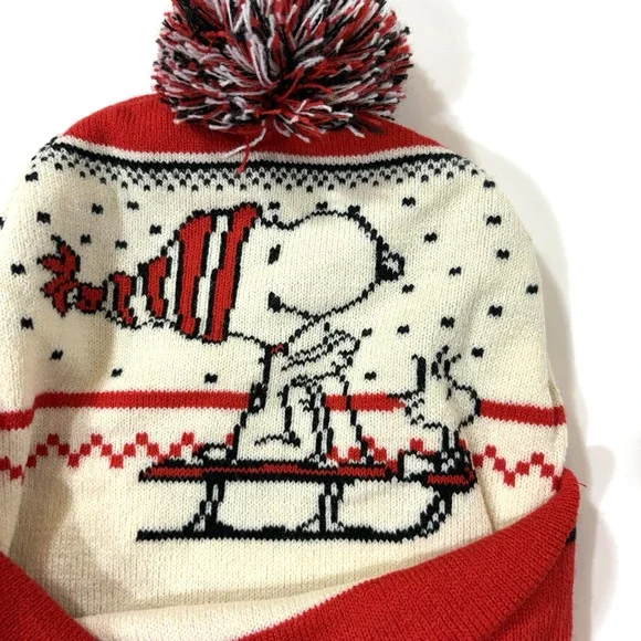 Snoopy Peanuts Pom Beanie Hat Woodstock One Size Stretch New Red White Sledding - Picture 6 of 9